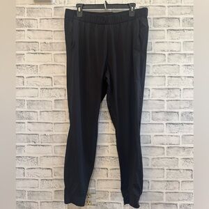 Women’s Makers Mark Black athletic travel joggers hidden drawstring Large